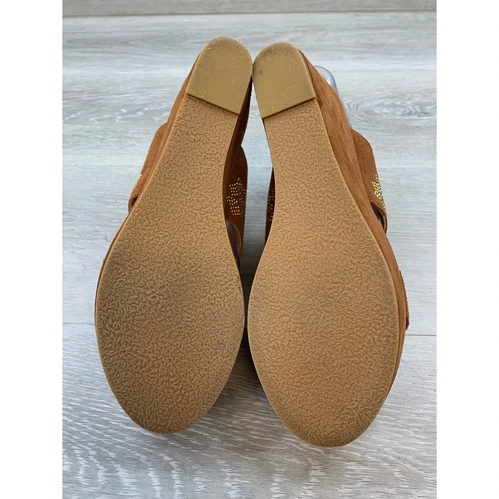 Jack Rogers Brown Suede Studded Scalloped Platform Wedge Sandals Casual Shoes